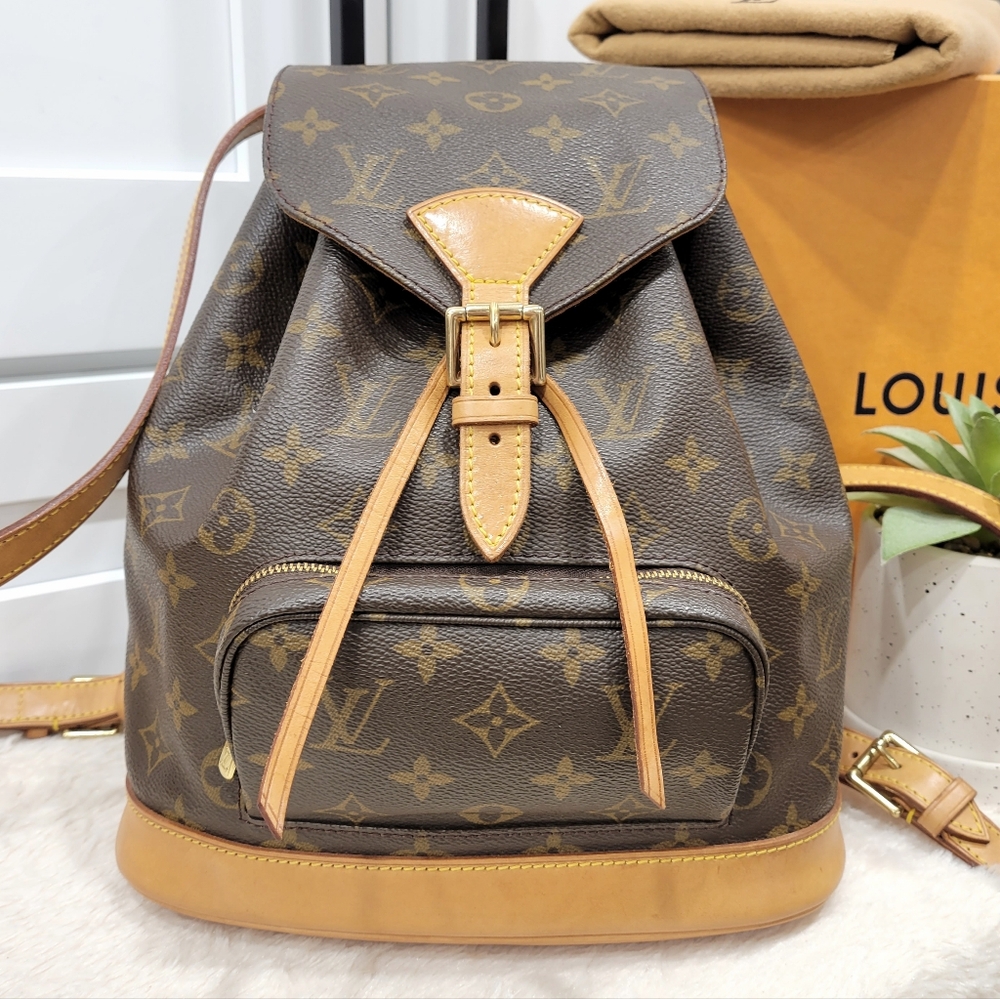 💕DISCONTINUED Very Rare Backpack LOUIS VUITTON Montsouris MM Monogram